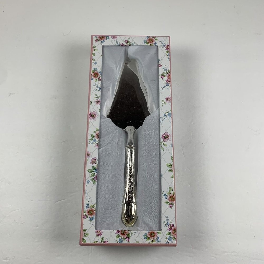 Grace's‎ Teaware Silverplate Westwood Linear Pattern Cake Server Floral 6154